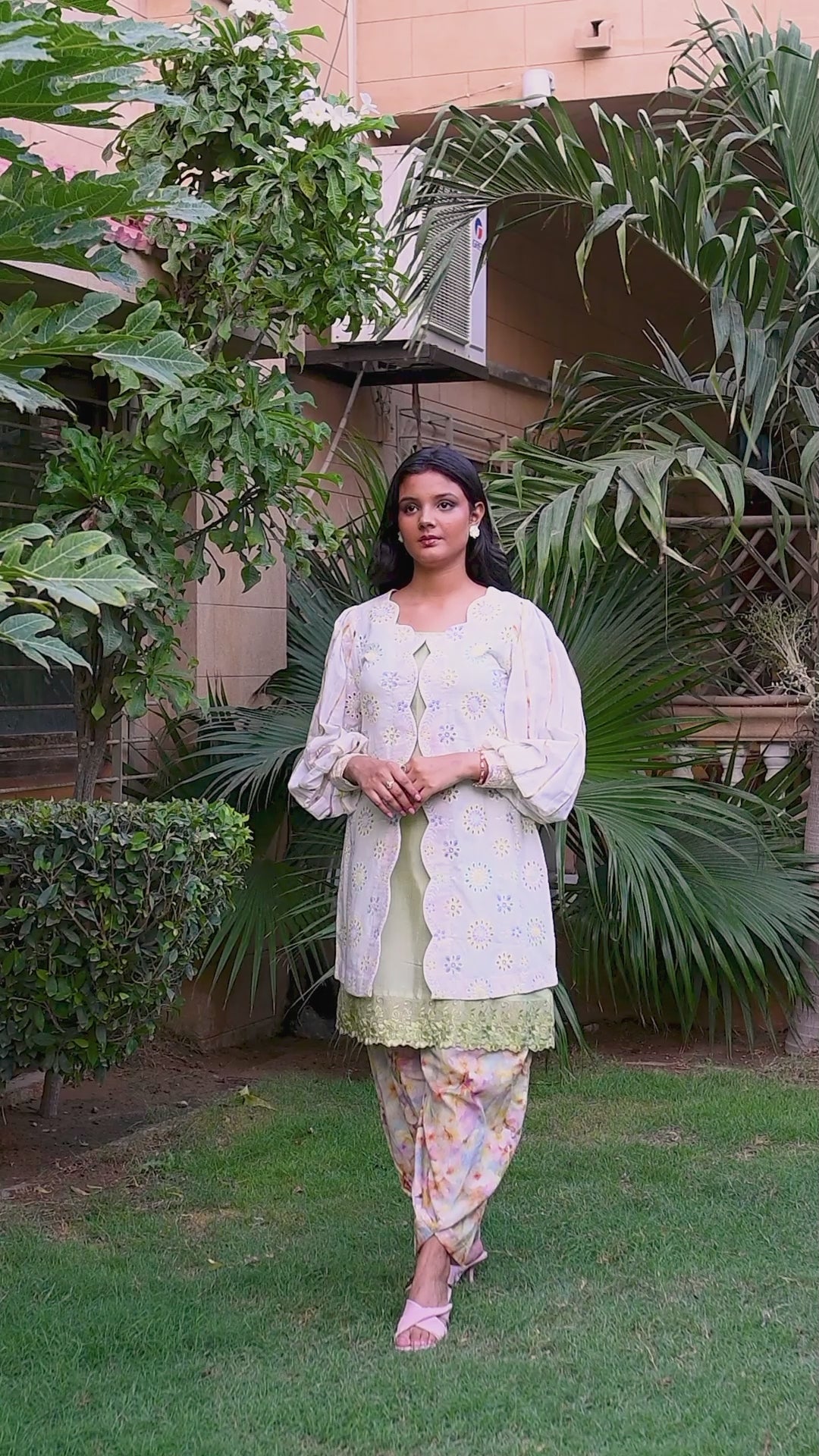 Chikankari Lawn 4-Piece Suit | Cape, Shirt, Noah Shalwar & Dupatta